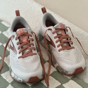 Women’s Brooks Revel 5 Running Shoes